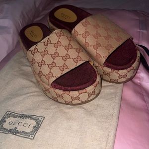 Brand new Gucci sandals, never worn
